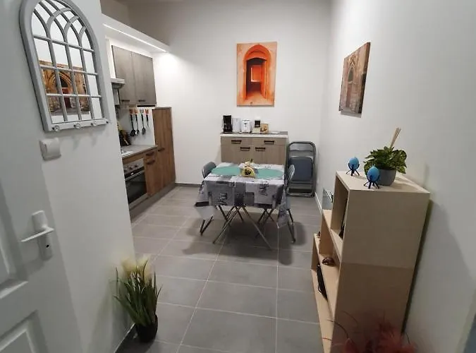 Le Paradis Iyedessil * ディジョン