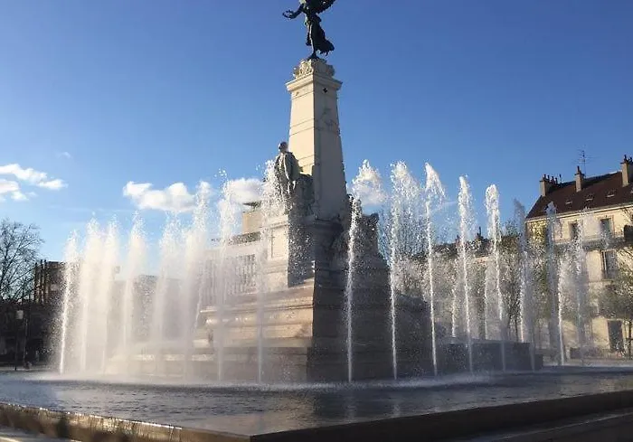 Le Paradis Iyedessil * ディジョン